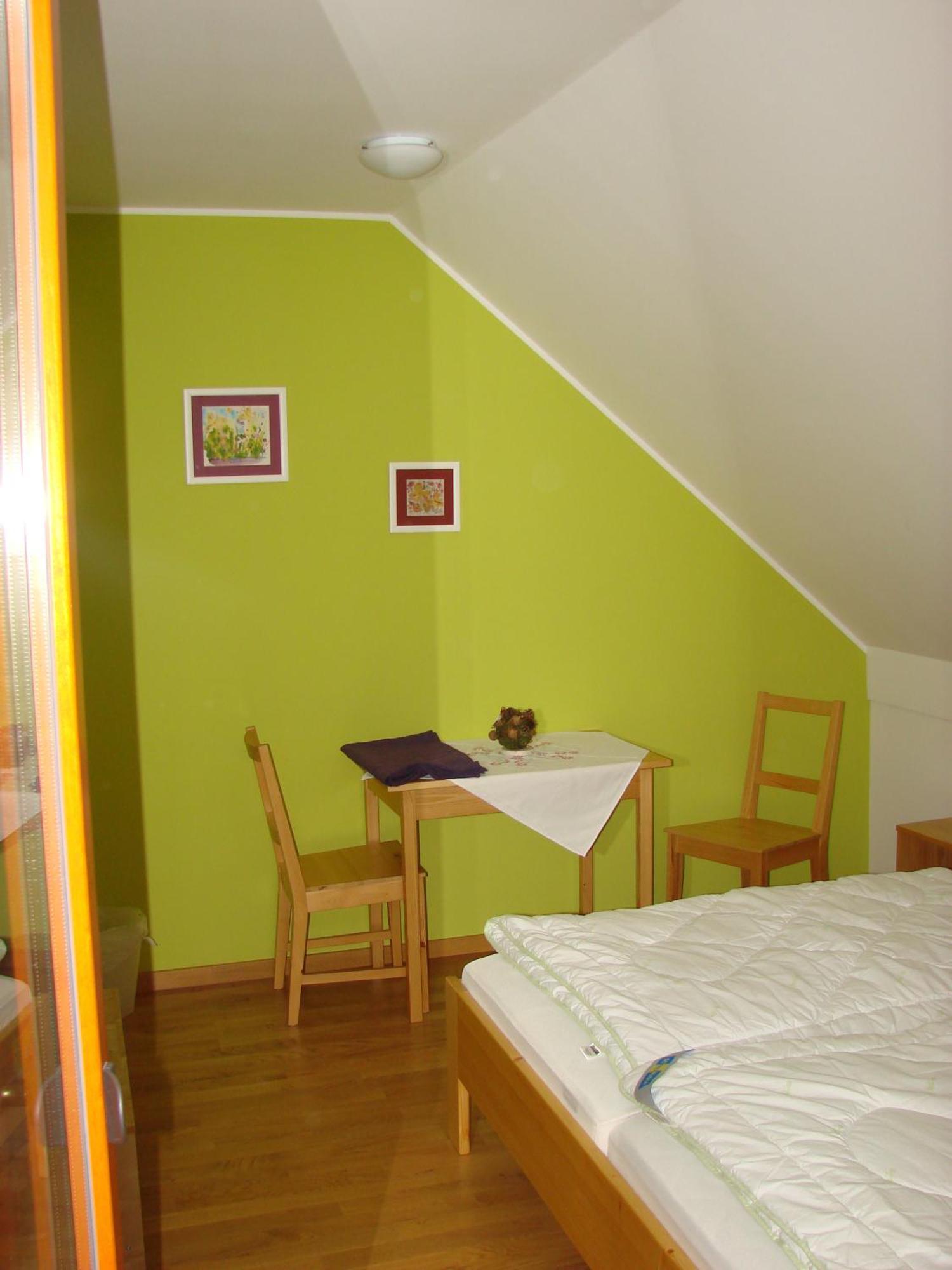 Svecina Farm Stay Jarc Vineyard חדר תמונה